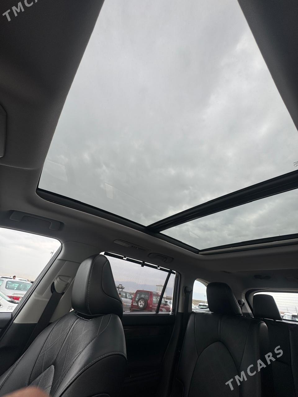 Toyota Highlander 2021 - 600 000 TMT - Ашхабад - img 8