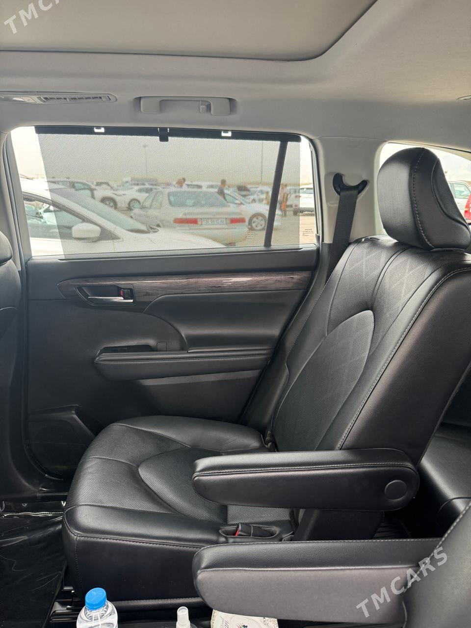 Toyota Highlander 2021 - 600 000 TMT - Ашхабад - img 9