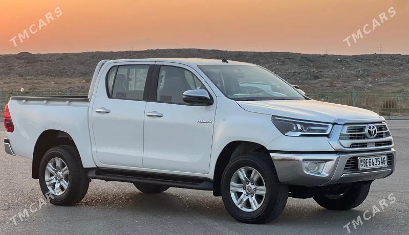 Toyota Hilux 2022 - 550 000 TMT - Ашхабад - img 7