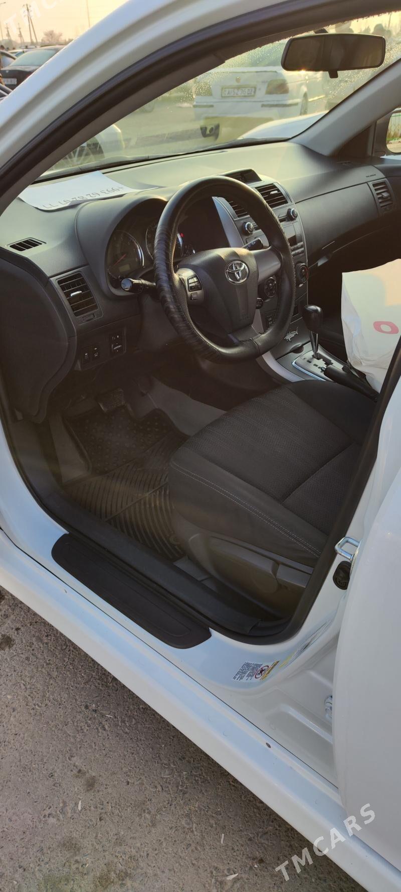 Toyota Corolla 2012 - 185 000 TMT - Дашогуз - img 5