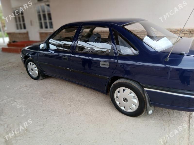 Opel Vectra 1991 - 40 000 TMT - Mary - img 4