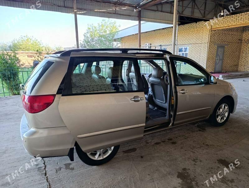 Toyota Sienna 2006 - 260 000 TMT - Каракумский этрап - img 4