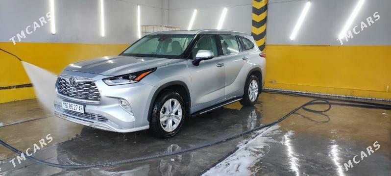 Toyota Highlander 2022 - 575 000 TMT - Ашхабад - img 2