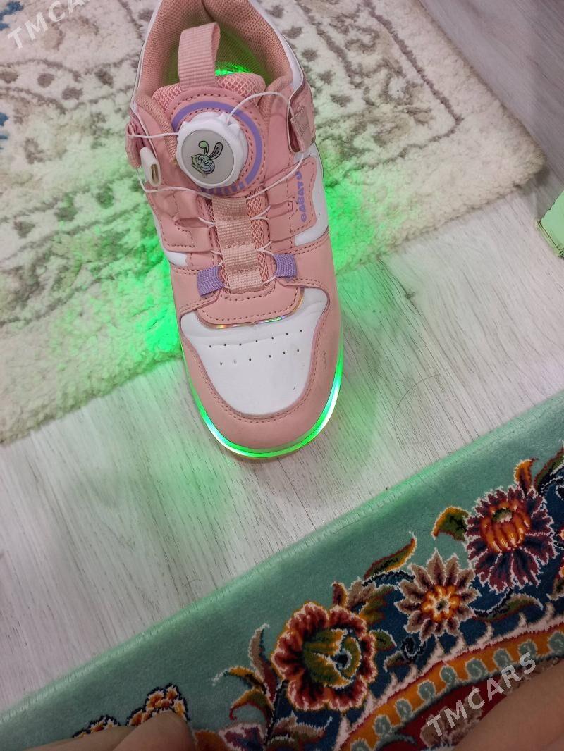 КРАСОВКИ РОЛИКИ - Мары - img 2