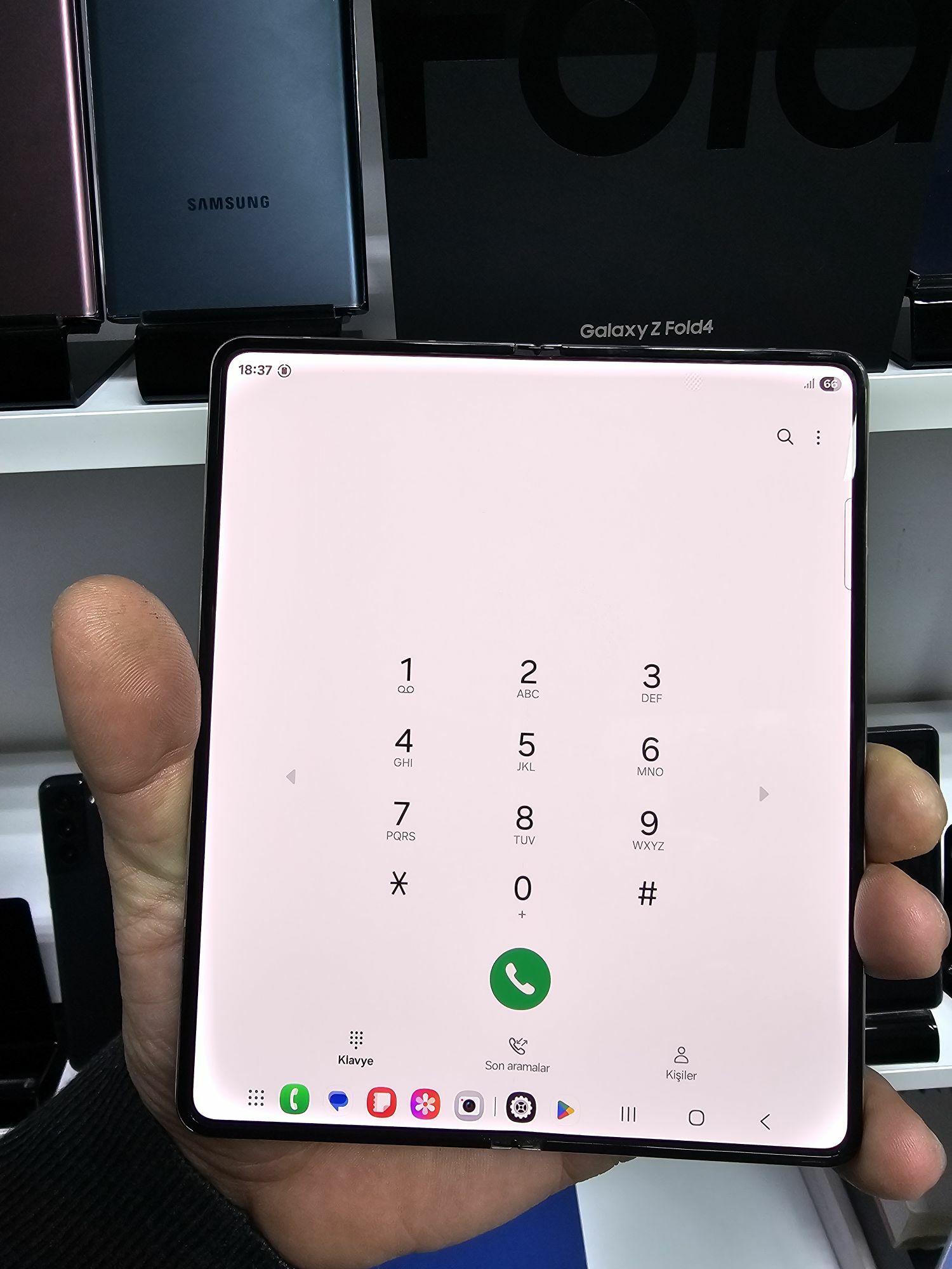 Z FOLD 4 12/256 GB 2 SIM - Garaşsyzlygyň 15 ýyllygy Söwda Merkezi - img 5