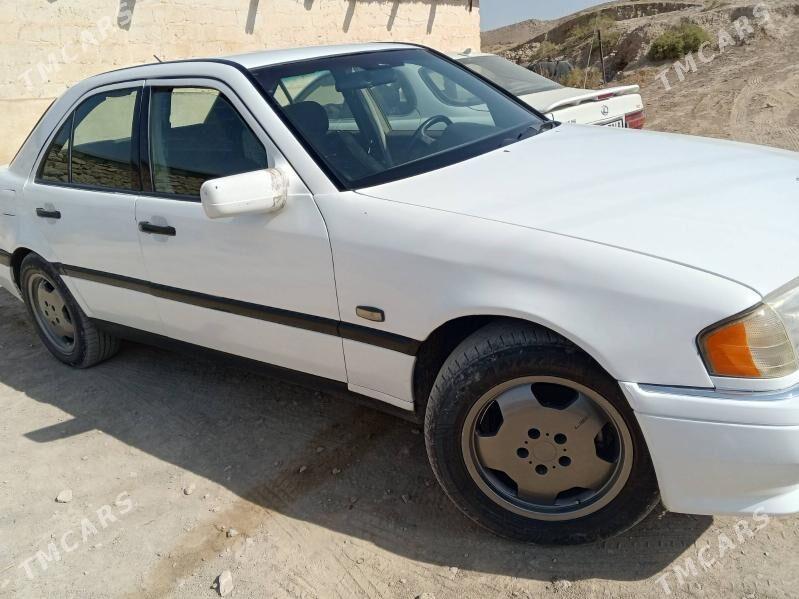 Mercedes-Benz C250 1995 - 60 000 TMT - Magdanly - img 2