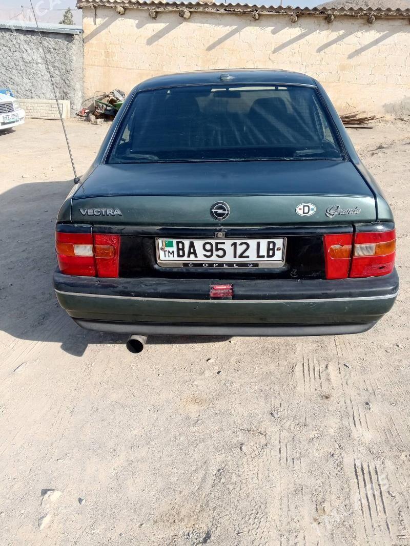 Opel Vectra 1994 - 32 000 TMT - Магданлы - img 4