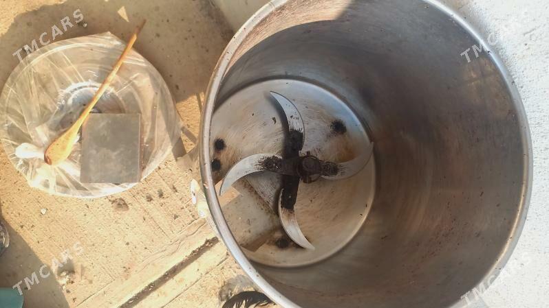 Измельчитель-дробилка б/у - Гёкдепе - img 1