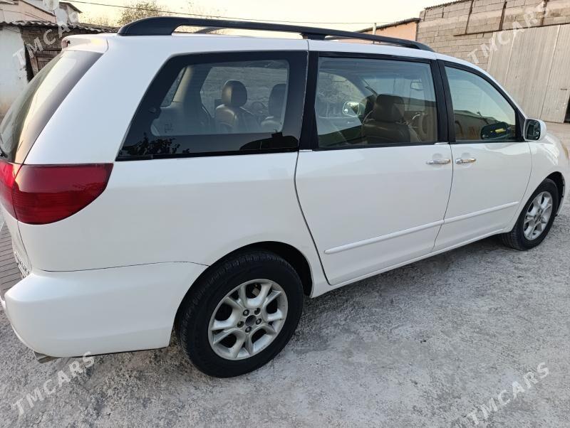 Toyota Sienna 2005 - 210 000 TMT - Яшлык - img 4