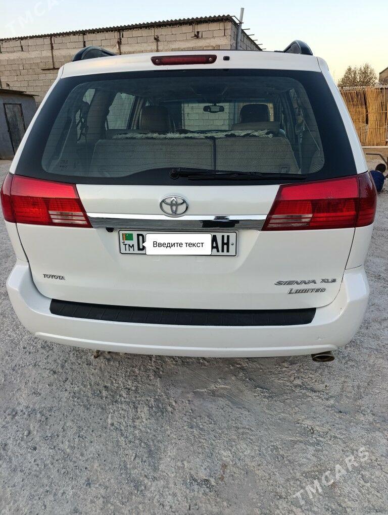 Toyota Sienna 2005 - 210 000 TMT - Яшлык - img 1