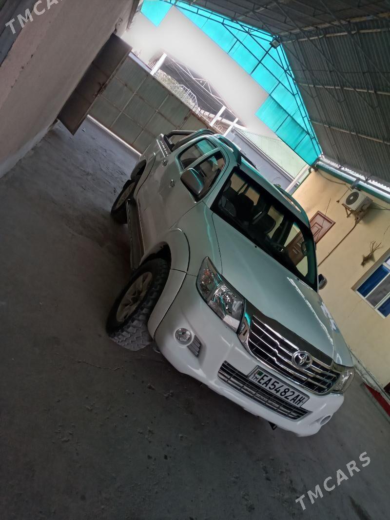 Toyota Hilux 2008 - 170 000 TMT - Ашхабад - img 1