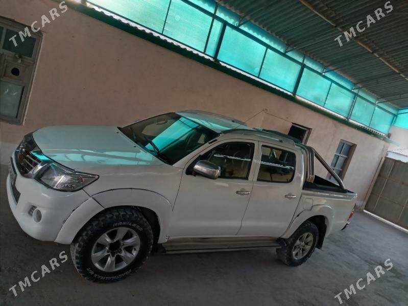 Toyota Hilux 2008 - 170 000 TMT - Ашхабад - img 8