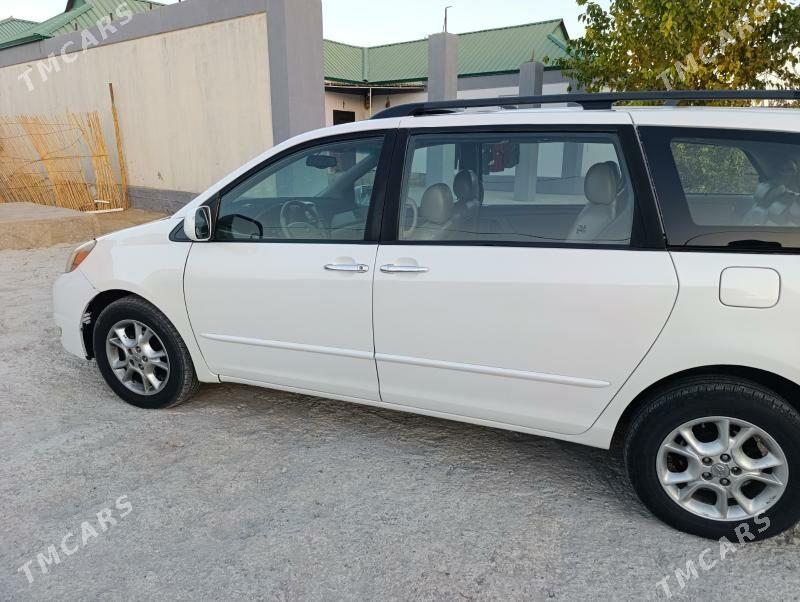 Toyota Sienna 2005 - 210 000 TMT - Яшлык - img 5