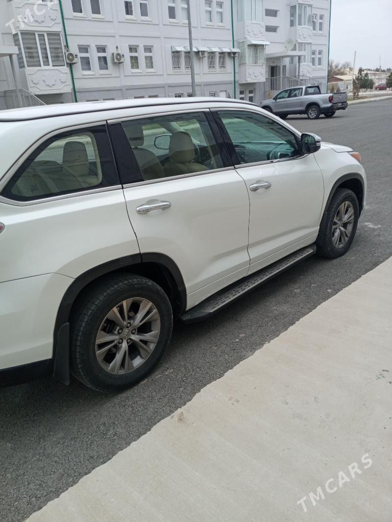 Toyota Highlander 2014 - 360 000 TMT - Мары - img 3