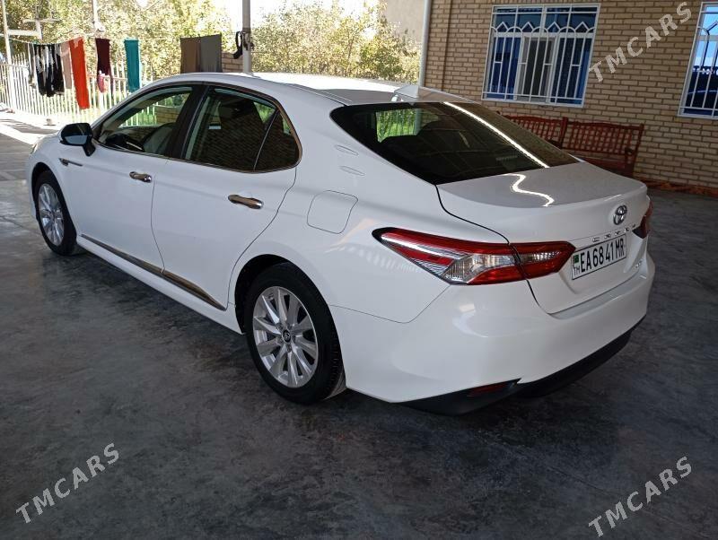 Toyota Camry 2019 - 319 000 TMT - Мургап - img 4