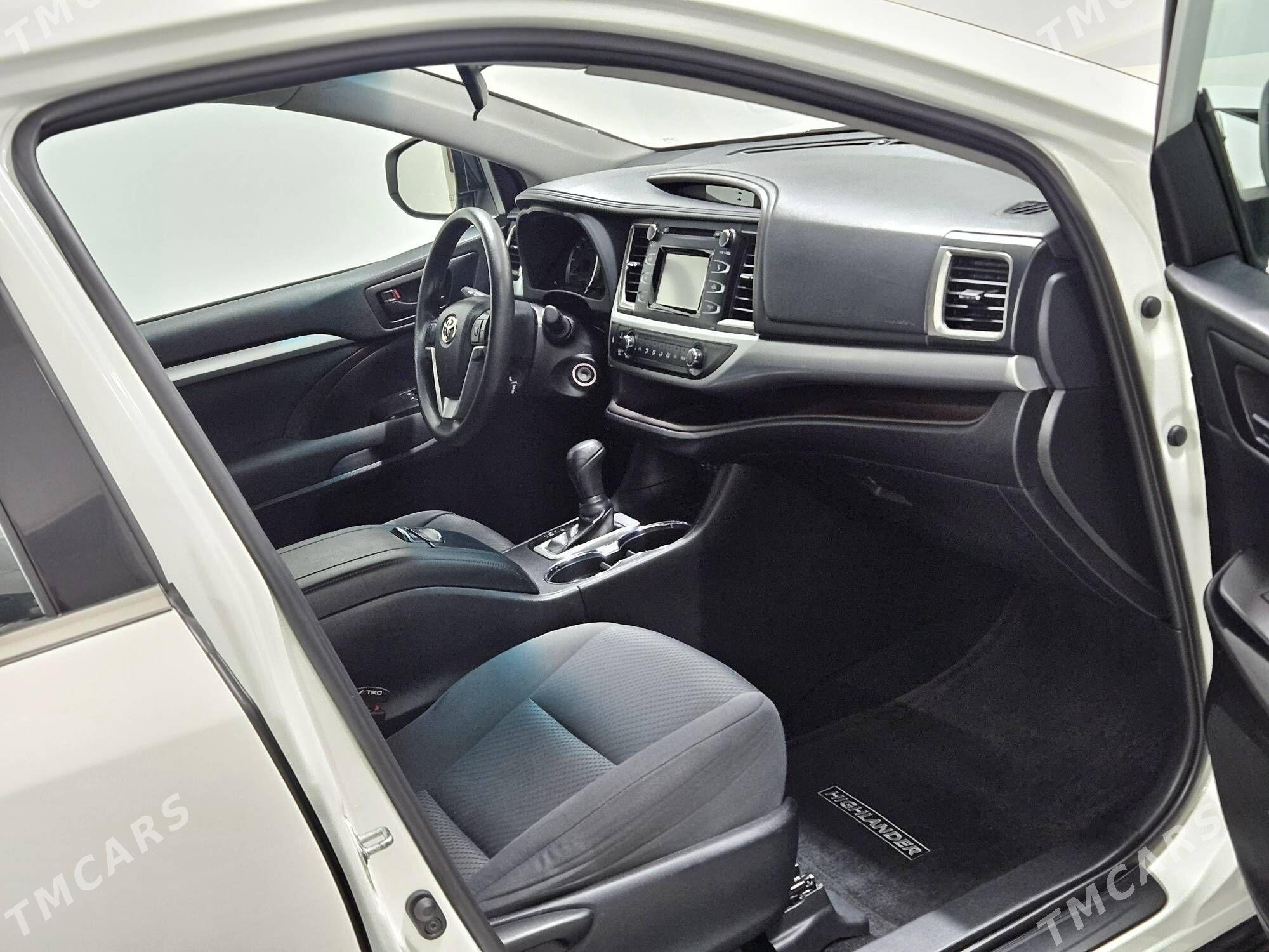 Toyota Highlander 2019 - 405 000 TMT - Мары - img 8