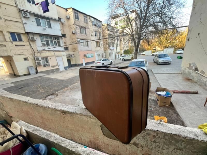 Чемодан Французский - 1 мкр - img 1