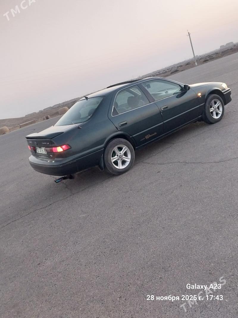 Toyota Camry 1997 - 130 000 TMT - Байрамали - img 4