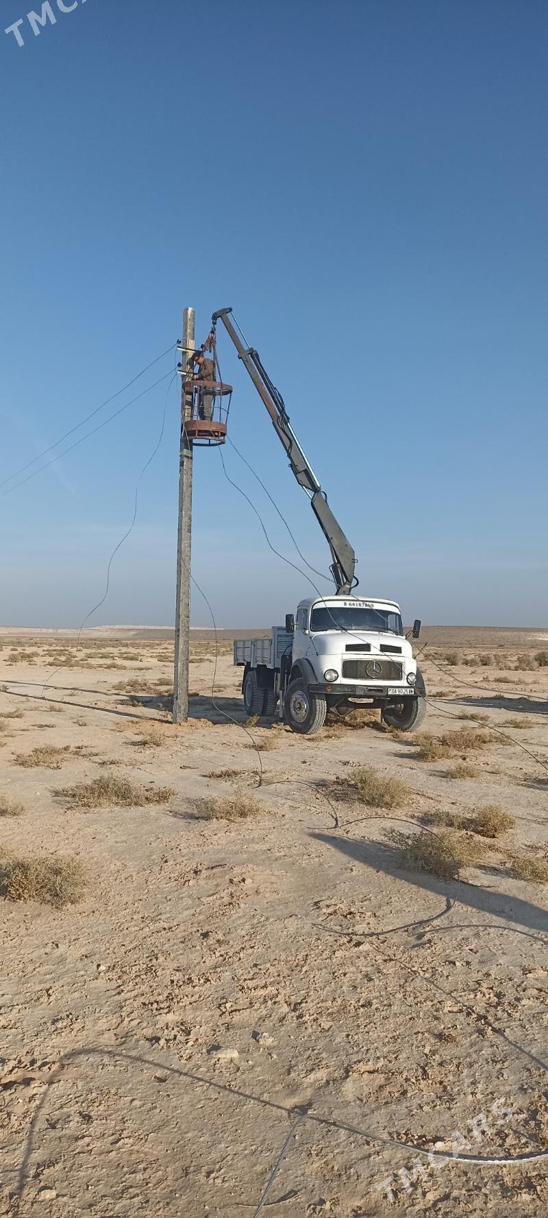 Mercedes-Benz ACTROS 3331 1989 - 160 000 TMT - Balkanabat - img 8