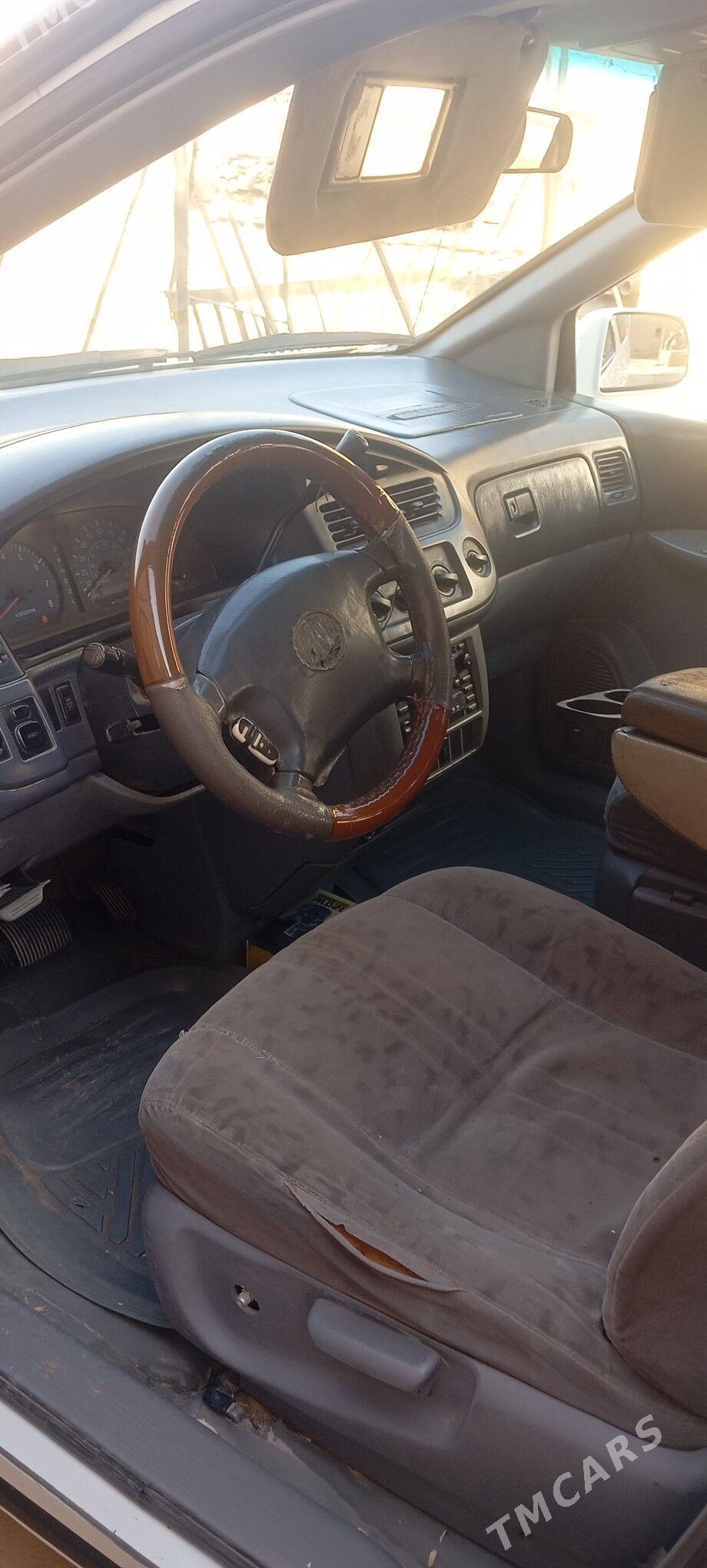 Toyota Sienna 2002 - 135 000 TMT - Mary - img 5