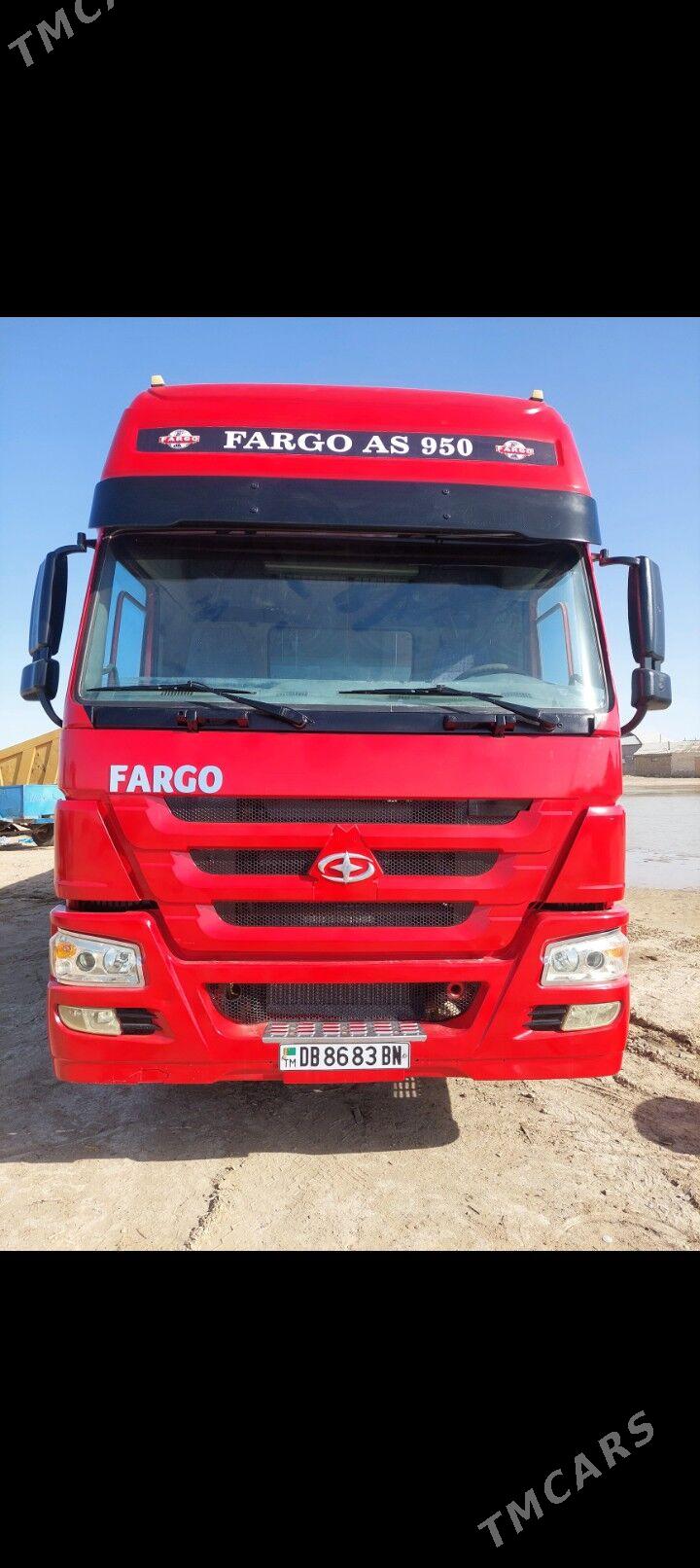 Howo Sinotruk 2012 - 380 000 TMT - Esenguly - img 3