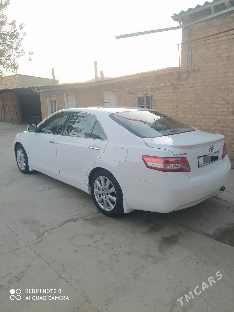 Toyota Camry 2010 - 145 000 TMT - Теджен - img 5