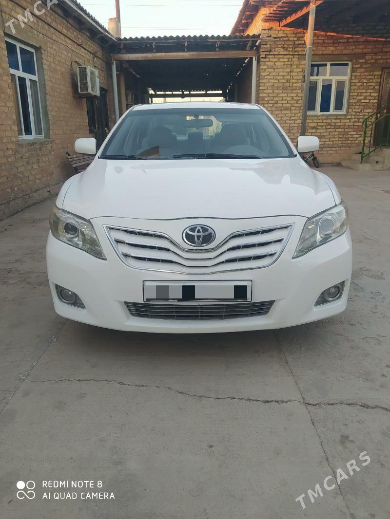 Toyota Camry 2010 - 145 000 TMT - Теджен - img 3
