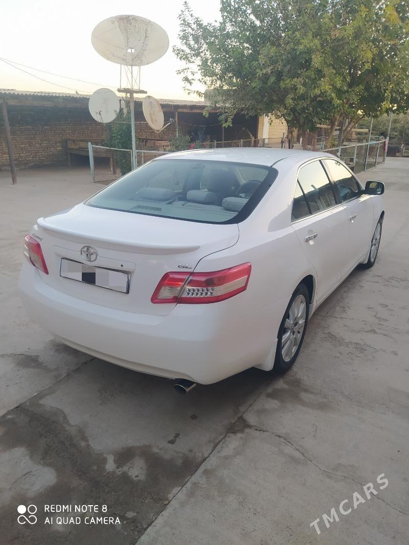 Toyota Camry 2010 - 145 000 TMT - Теджен - img 4