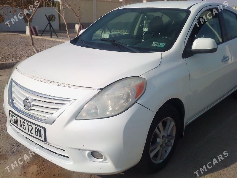 Nissan Versa 2012 - 90 000 TMT - Гызыларбат - img 2