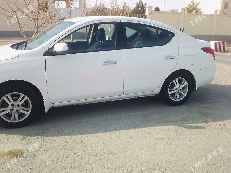 Nissan Versa 2012 - 90 000 TMT - Гызыларбат - img 1