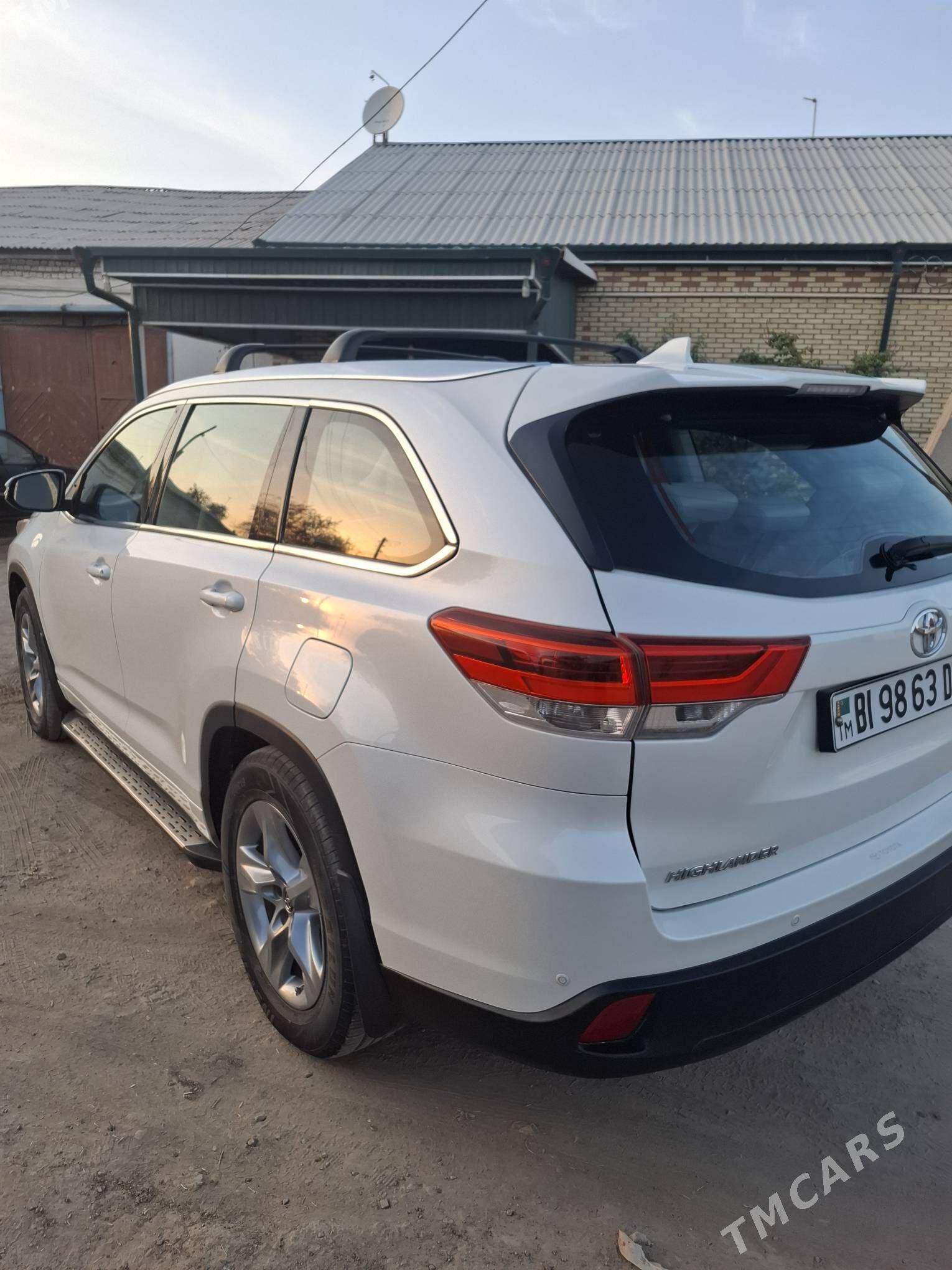 Toyota Highlander 2016 - 400 000 TMT - Кёнеургенч - img 6