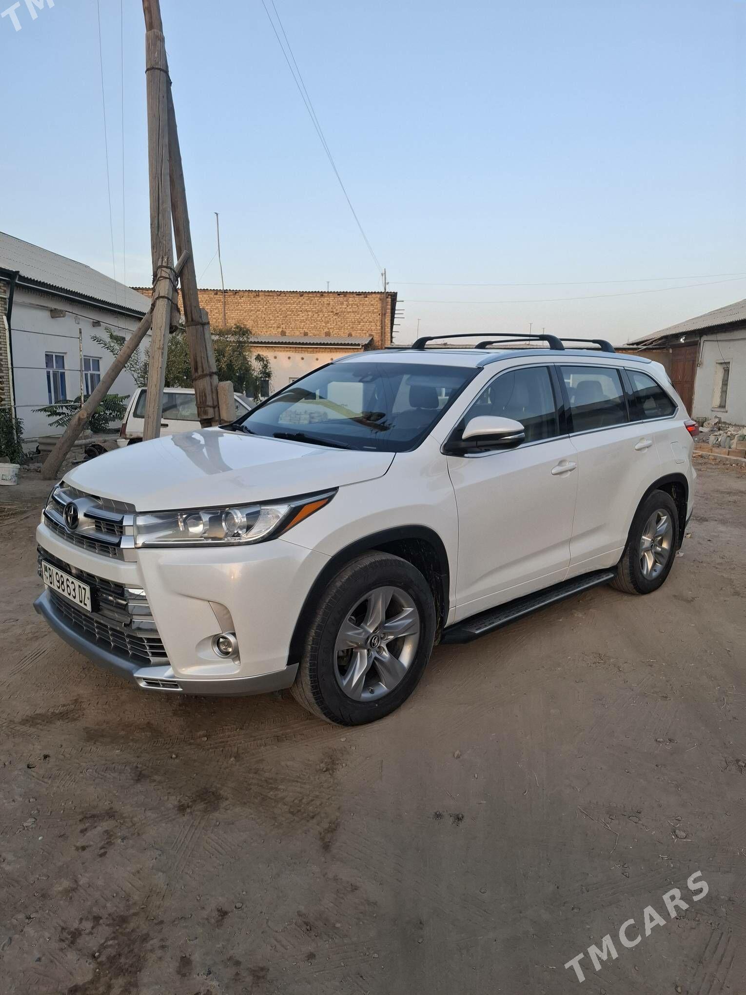 Toyota Highlander 2016 - 400 000 TMT - Кёнеургенч - img 2