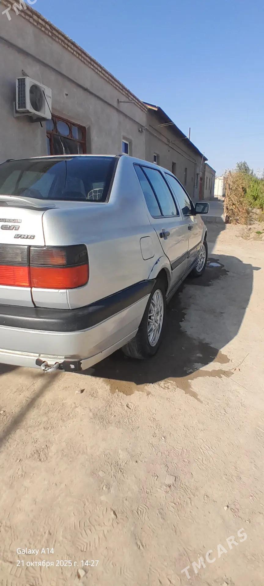 Volkswagen Jetta 1994 - 20 000 TMT - Daşoguz - img 6