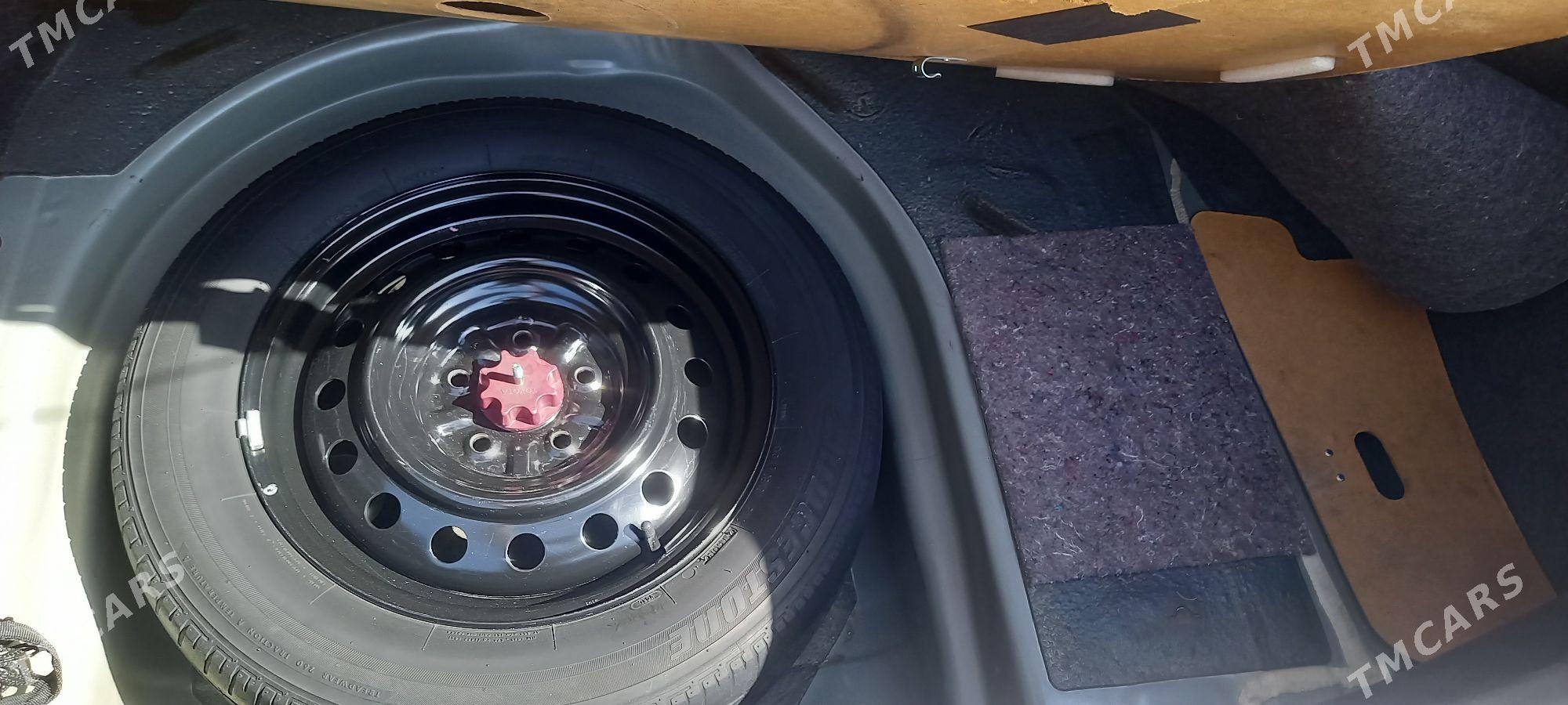 Toyota Camry 2005 - 265 000 TMT - Kerki - img 8