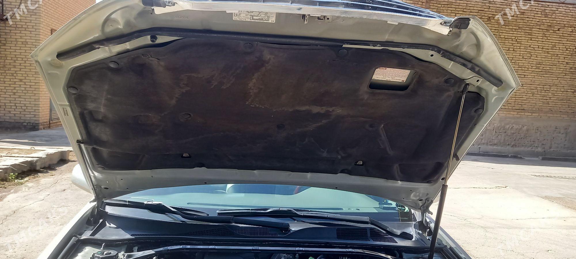 Toyota Camry 2005 - 265 000 TMT - Kerki - img 10