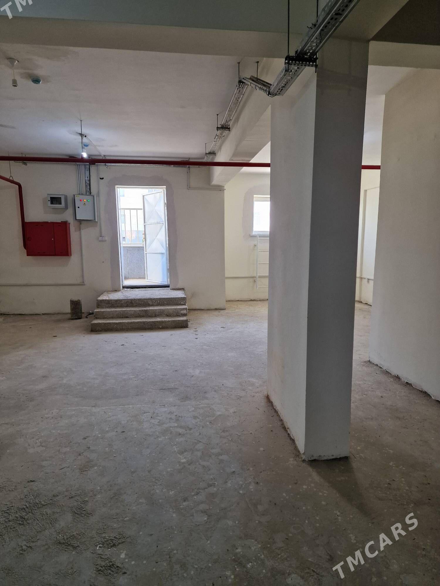 eyesinden satlyk hususy podwal - Гуртли - img 4