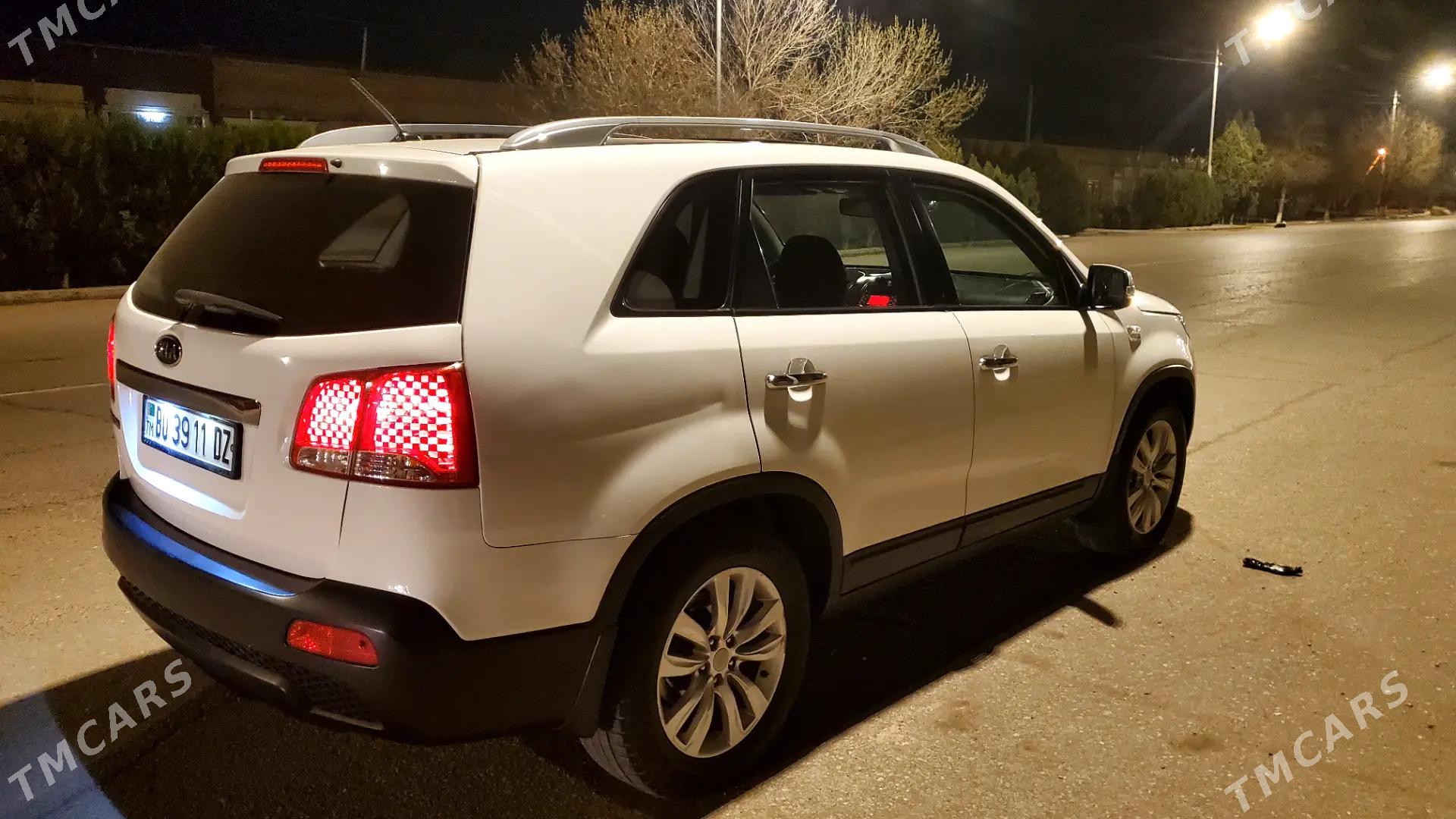 Kia Sorento 2011 - 190 000 TMT - Дашогуз - img 2