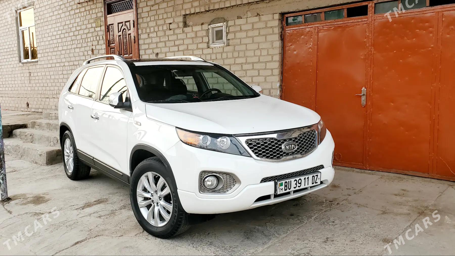 Kia Sorento 2011 - 190 000 TMT - Дашогуз - img 8