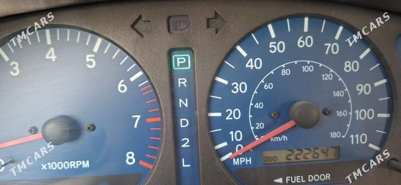 Toyota Sienna 2002 - 210 000 TMT - Бахарден - img 8