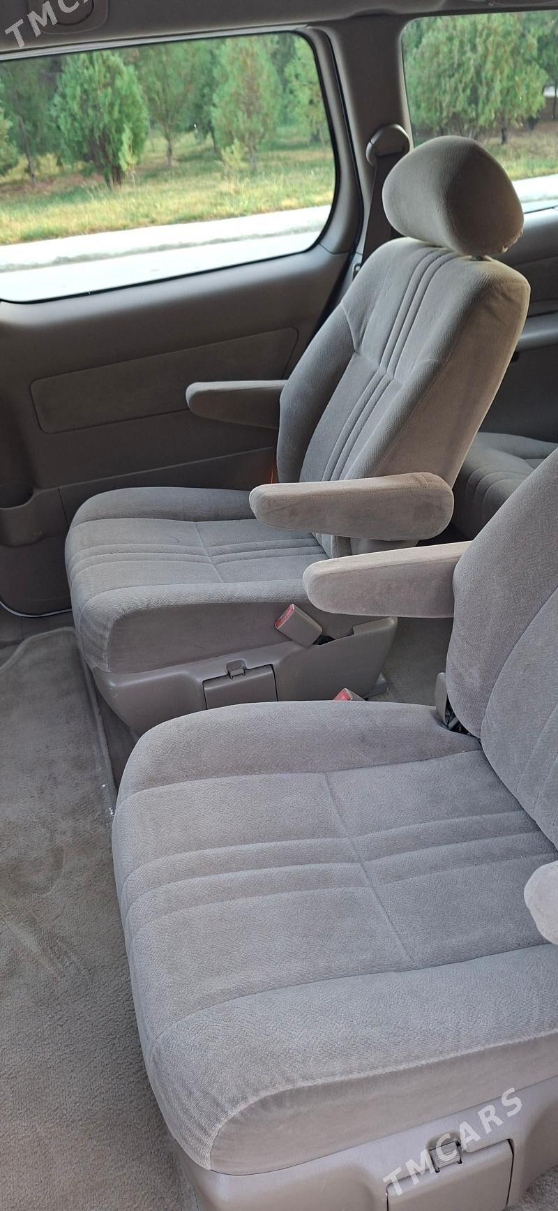 Toyota Sienna 2002 - 210 000 TMT - Бахарден - img 7