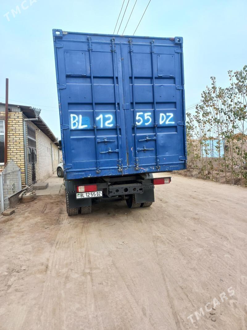 Mercedes-Benz ACTROS 3331 2004 - 460 000 TMT - Гурбансолтан Едже - img 3