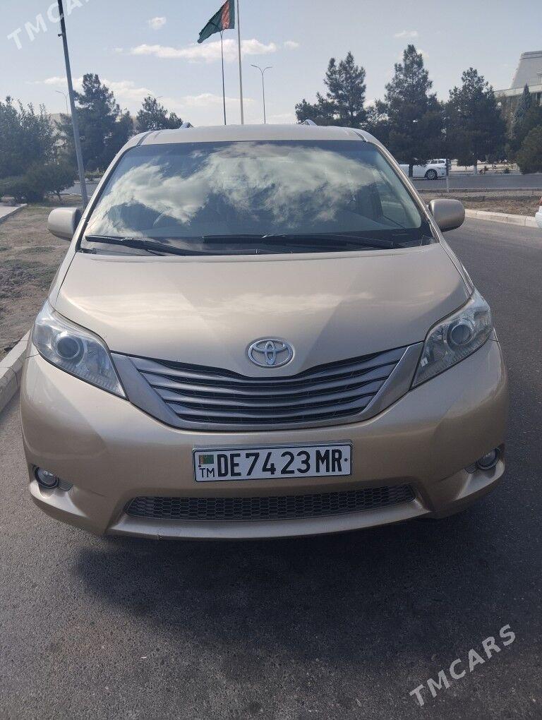 Toyota Sienna 2011 - 300 000 TMT - Туркменгала - img 5