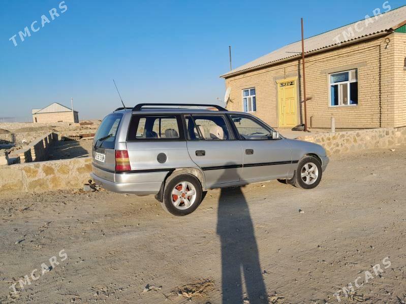 Opel Astra 1992 - 40 000 TMT - Bereket - img 6