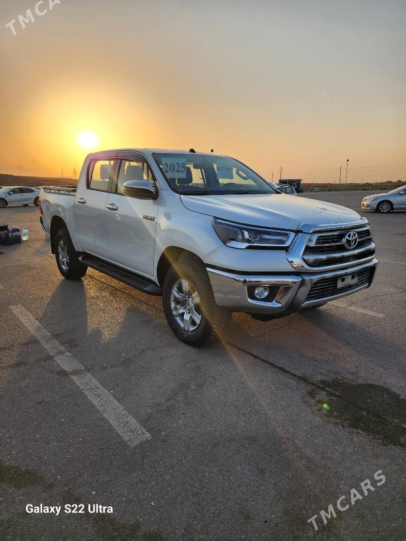 Toyota Hilux 2025 - 666 000 TMT - Ашхабад - img 2