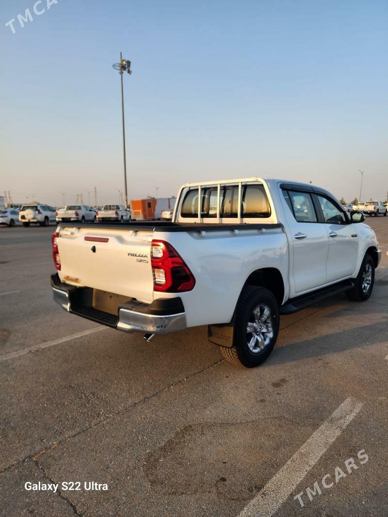Toyota Hilux 2025 - 666 000 TMT - Ашхабад - img 6