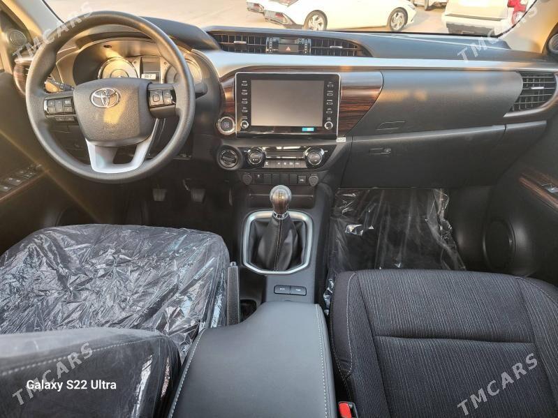 Toyota Hilux 2025 - 666 000 TMT - Ашхабад - img 9
