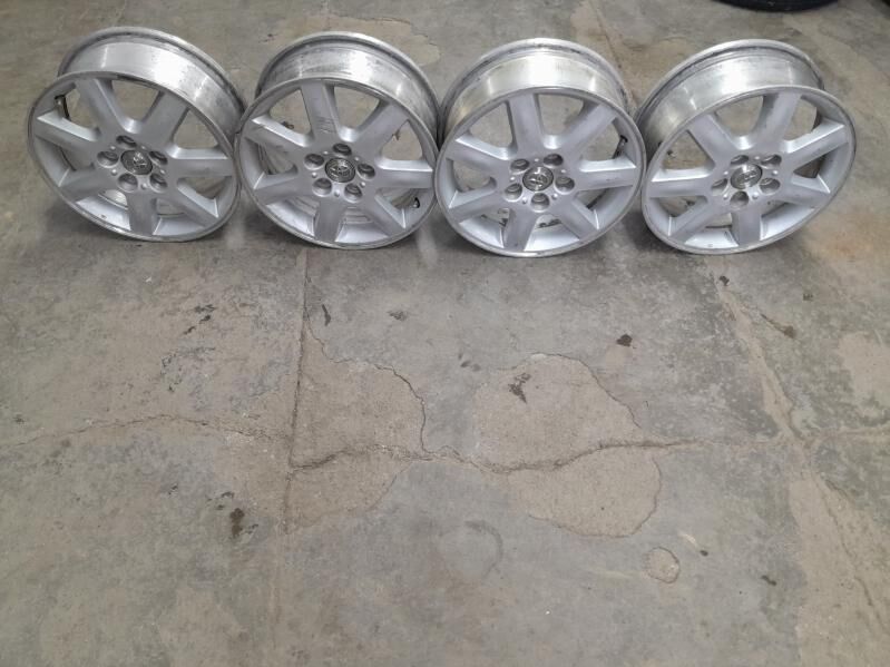 Toyota Avalon  diska 16 lik 2 400 TMT - Дашогуз - img 2