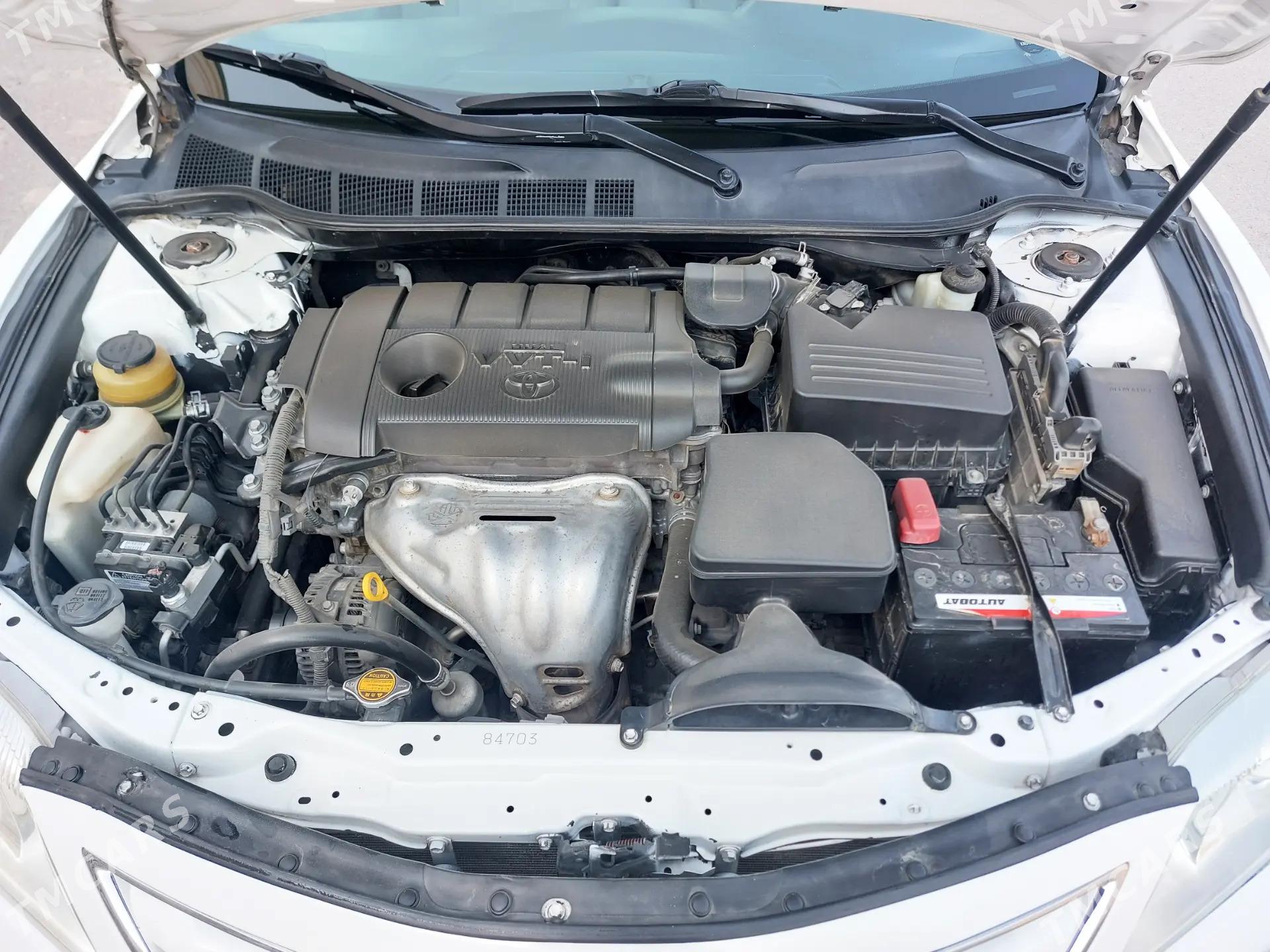 Toyota Camry 2010 - 197 000 TMT - Büzmeýin - img 8