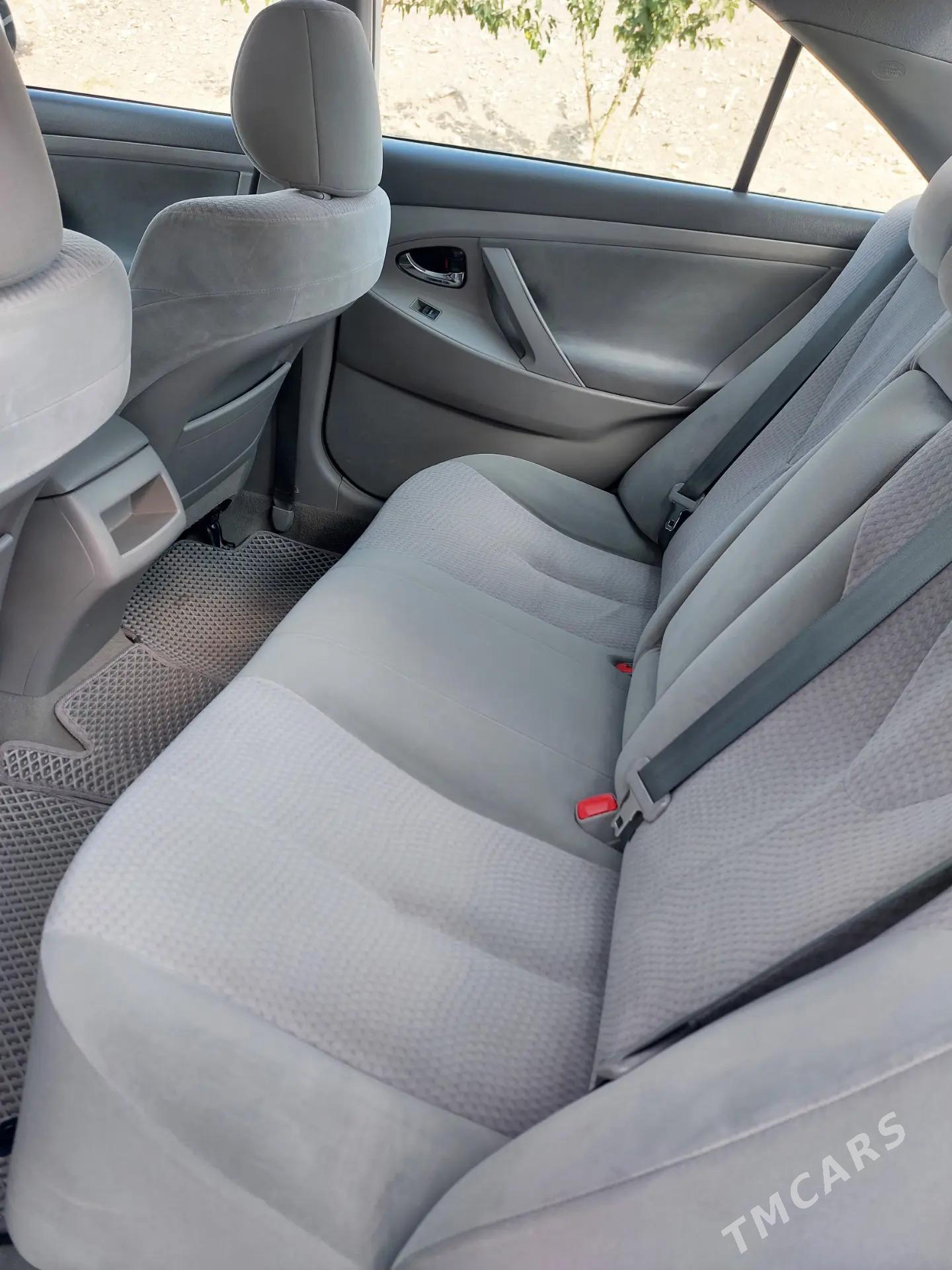 Toyota Camry 2010 - 197 000 TMT - Büzmeýin - img 3