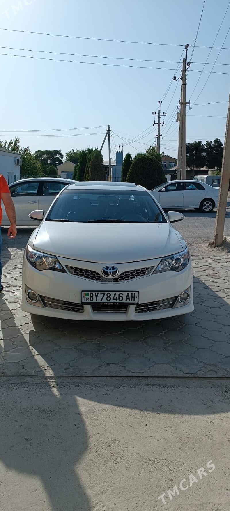 Toyota Camry 2013 - 235 000 TMT - Гёкдепе - img 2